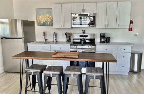Bay Esplanade Apartment | Clearwater Beach Retreats at Bayside View 3