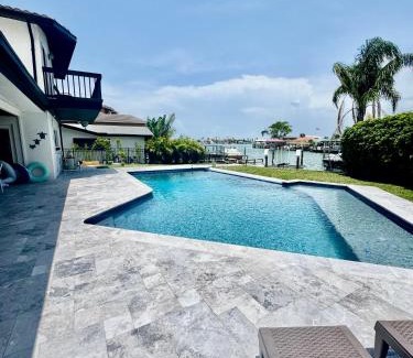 Island Estate House | Clearwater Beach Waterfront Modern Villa 4BD 2BIG OPEN LOFT 4BT with Pool Boat Deck Sleep 15