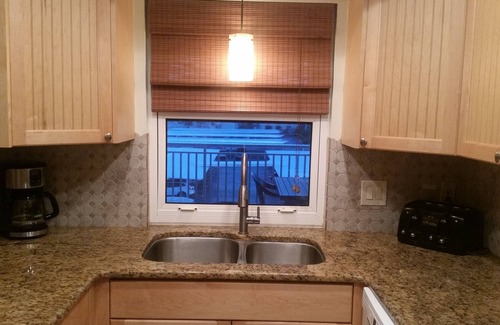Redington Shores Condo | CLEARWATER/ST. PETE BEACH AREA, BCHFT CONDO, 3BD, 3BTH, LIKE NEW, CK THE REVIEWS