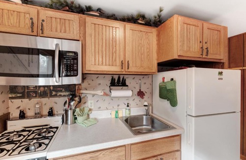 Eagle River Apartment | Cleerwood Village #261
