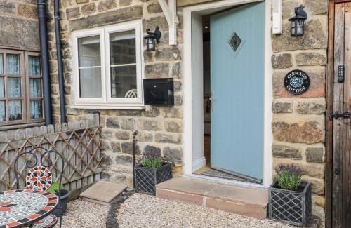 Crich House | Clematis Cottage
