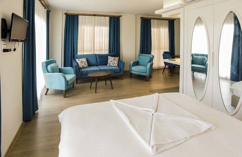 Sigacık Hotel | Clementine Suits Sigacik