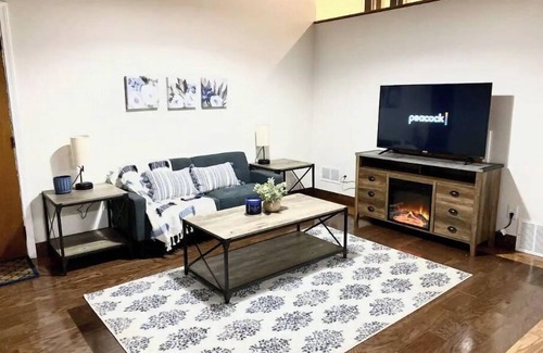 Eden House | Clementine ๐