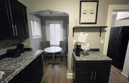 Cleveland Heights House | CLE’s BEST Fun House | Pet Friendly | Games