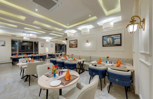Varanasi Hotel | Click Collection Grand Gateway Varanasi
