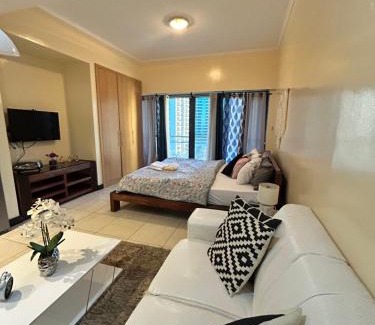 Jumeirah Lake Towers Apartment | Click Stay - JLT - Studio & Balcony Lakes view Entire Apartment -JN