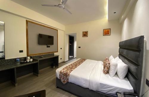 Katra Hotel | Click Sunburry Hotel Katra
