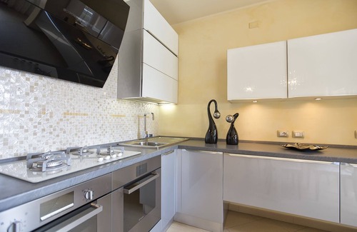 Alghero Villa | ClickSardegna Villa Paradiso with swimming pool and exclusive tennis court