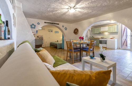 Eden Beach Villa | ClickSardinia Villa with sea view for 11 people with garden near the beach