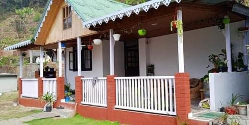 Rishop House | Cliff Cottage homestay