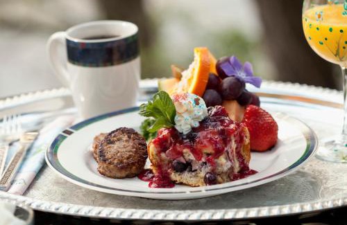 Eureka Springs Historic District Bed & Breakfast | Cliff Cottage Inn, Downtown Bed & Breakfast