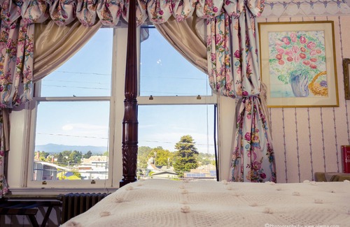 Beach Hill - Beach Flats Bed & Breakfast | Cliff Crest Bed & Breakfast