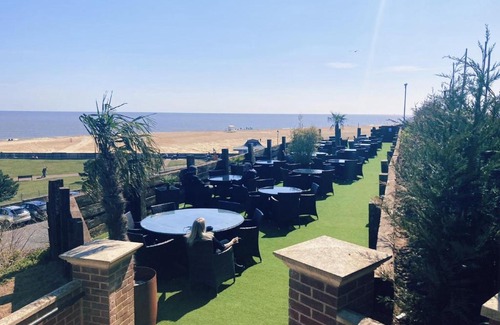 Gorleston-on-Sea Hotel | Cliff Hotel
