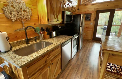 Chalet Village Cabin | Cliff's Edge: A luxury cabin with Smoky Mountain views