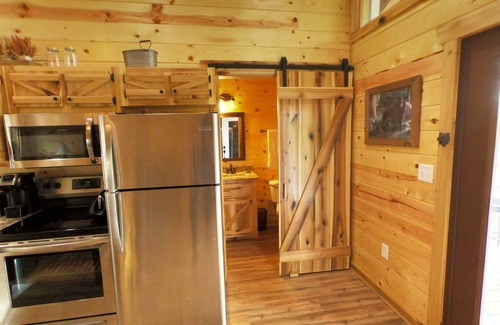 Chalet Village Cabin | Cliff's Edge: A luxury cabin with Smoky Mountain views