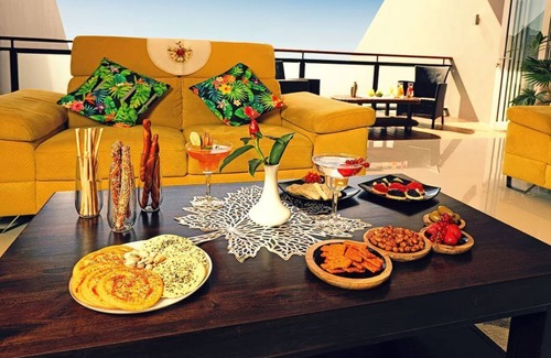 Mont Fleuri House | CliffHanger Villas: Spacious 8-Bed Villa & 2 Pools