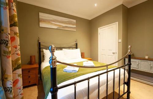 York House | Clifford House - 4 Bed Home Within The City Walls
