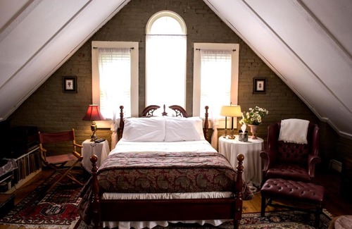 Ohio City Bed & Breakfast | Clifford House Private Home B&B