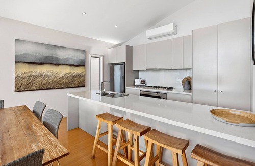 Barwon Heads House | Clifford Retreat - luxe & location!