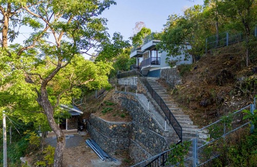 Elappara Villa | Cliffpods