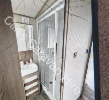 Fence Other | Cliffs caravan hire