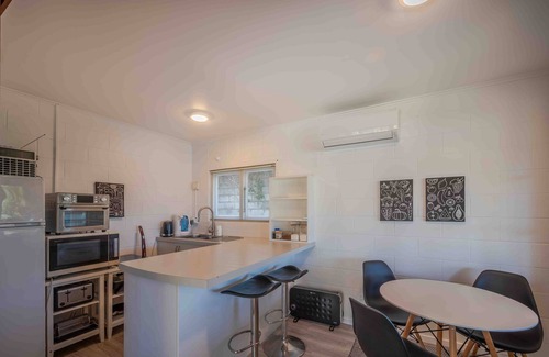 Akaroa House | Cliffside - Akaroa Holiday Home