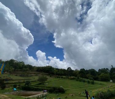 Vagamon Villa | Cliffside Cottage Vagamon