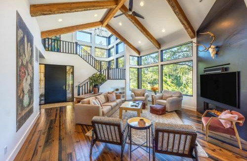 Hood River House | Cliffside Oasis