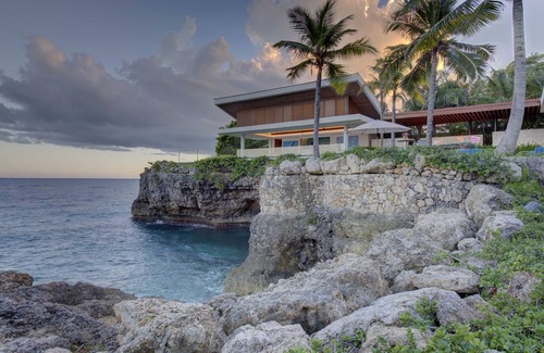 Punta Aguila Villa | Clifftop Icon of Caribbean Luxury