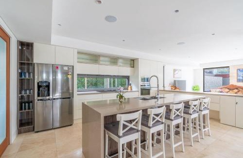 Kiama House | Clifftop Luxury with Pool