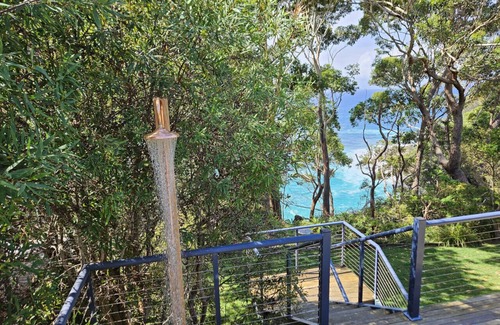 Mollymook Beach House | Clifftop Retreat @ Mollymook