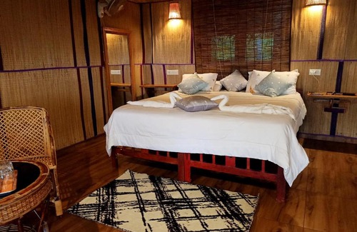 Varkala House | Cliffy Pande