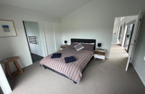 Te Awanga House | Clifton Bay Cottage