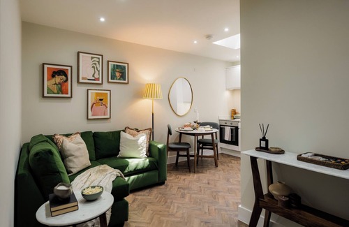 Clifton Apartment | Clifton Road Apartments | No.1