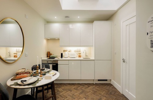 Clifton Apartment | Clifton Road Apartments | No.1