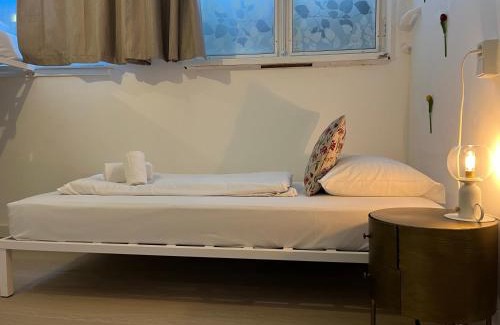 De Weteringschans Hostel | ClinkCoco