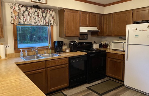 Indian River House | Clink’s Cabin- cozy home situated in beautiful picturesque Indian River Michigan