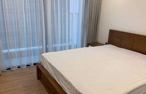 Ngoc Khanh Apartment | Clinton - 3BR Vinhome Metropolis Full Serviced