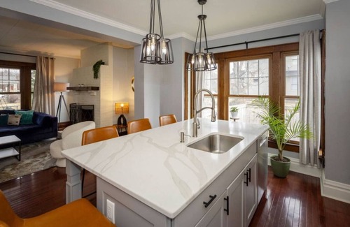 Clintonville House | Clintonville Comfort and Class