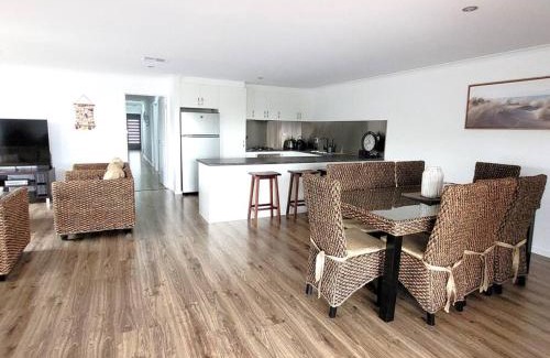 Para Wurlie House | Clipper Getaway