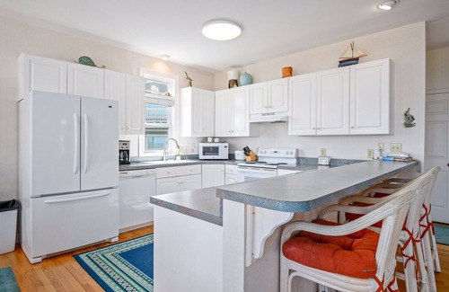 Holden Beach House | "Clippers Ocean Spray" - Oceanfront Home w/Private Pool, 6 Bedrooms/6 Bathrooms, Updated 2022