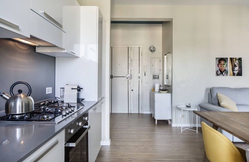 Vatican Apartment | Clivo Musei Vaticani apartment (2 bathrooms)