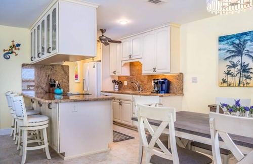 Marathon Condo | Clocked Out in Marathon
