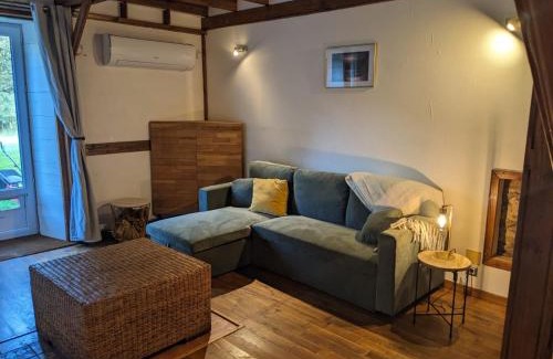 Isle House | Clos de Gigondas Countryside house 10 mins from CHU and Limoges center