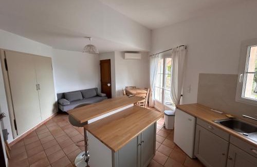 Villeneuve House | Clos des Cassis - Maison d'Hôtes