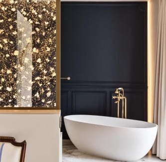 Dinan Bed & Breakfast | Clos du Cèdre - Chambres d'Hôtes d'Exception, Luxury B&B à Dinan
