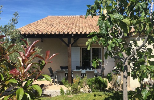 Montbrun-des-Corbieres Villa | Close to Carcassonne! Luxury villa, private heated pool, jacuzzi, privacy, air conditioning
