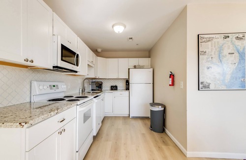 Dewey Beach Condo | Close to all Dewey Beach has to offer! Dagsworthy St. Now with WI-FI