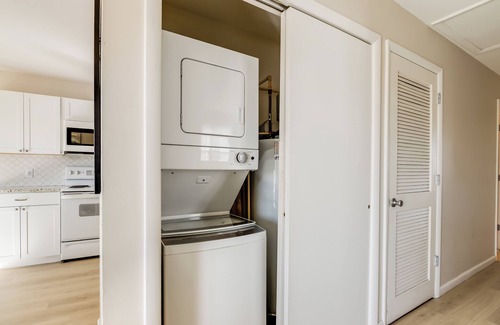 Dewey Beach Condo | Close to all Dewey Beach has to offer! Dagsworthy St. Now with WI-FI