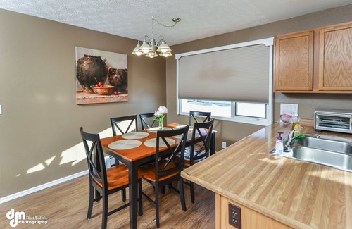 Turnagain Condo | Close to Anchorage Airport, Lake Hood and the Cook Inlet coast